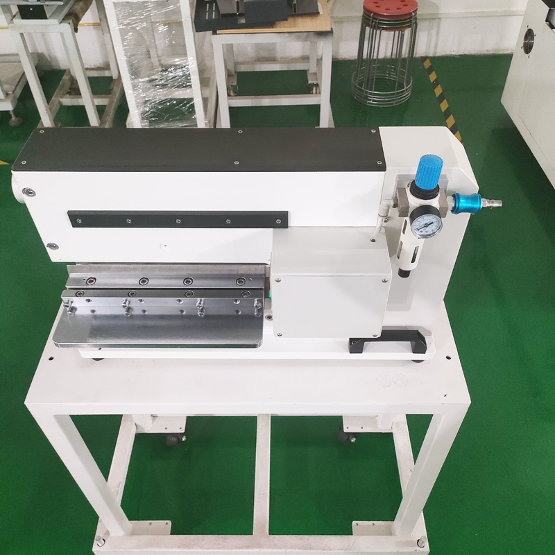 Gezählte volle automatische PWB-Trennzeichen-Maschine für Platten-Bein-Ausschnitt