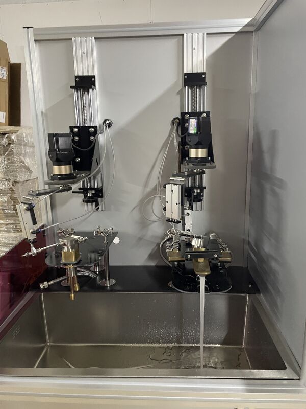 EN817 Professioneller Test für die Lebensdauer von Wasserhahnwechseln, automatische Wasserzirkulation mit Heizung, gleichzeitige Prüfung mit zwei Stationen zur Bewertung der Haltbarkeit von Wasserhahn